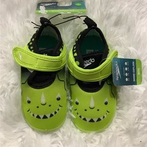 NWT Speedo Boys’ Shark print Water Shoes | Size Small (5-6)